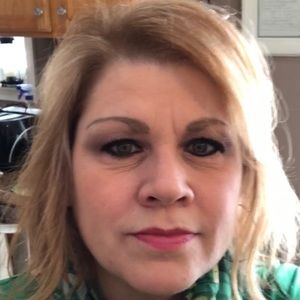 Meet your Posher, Suzanne